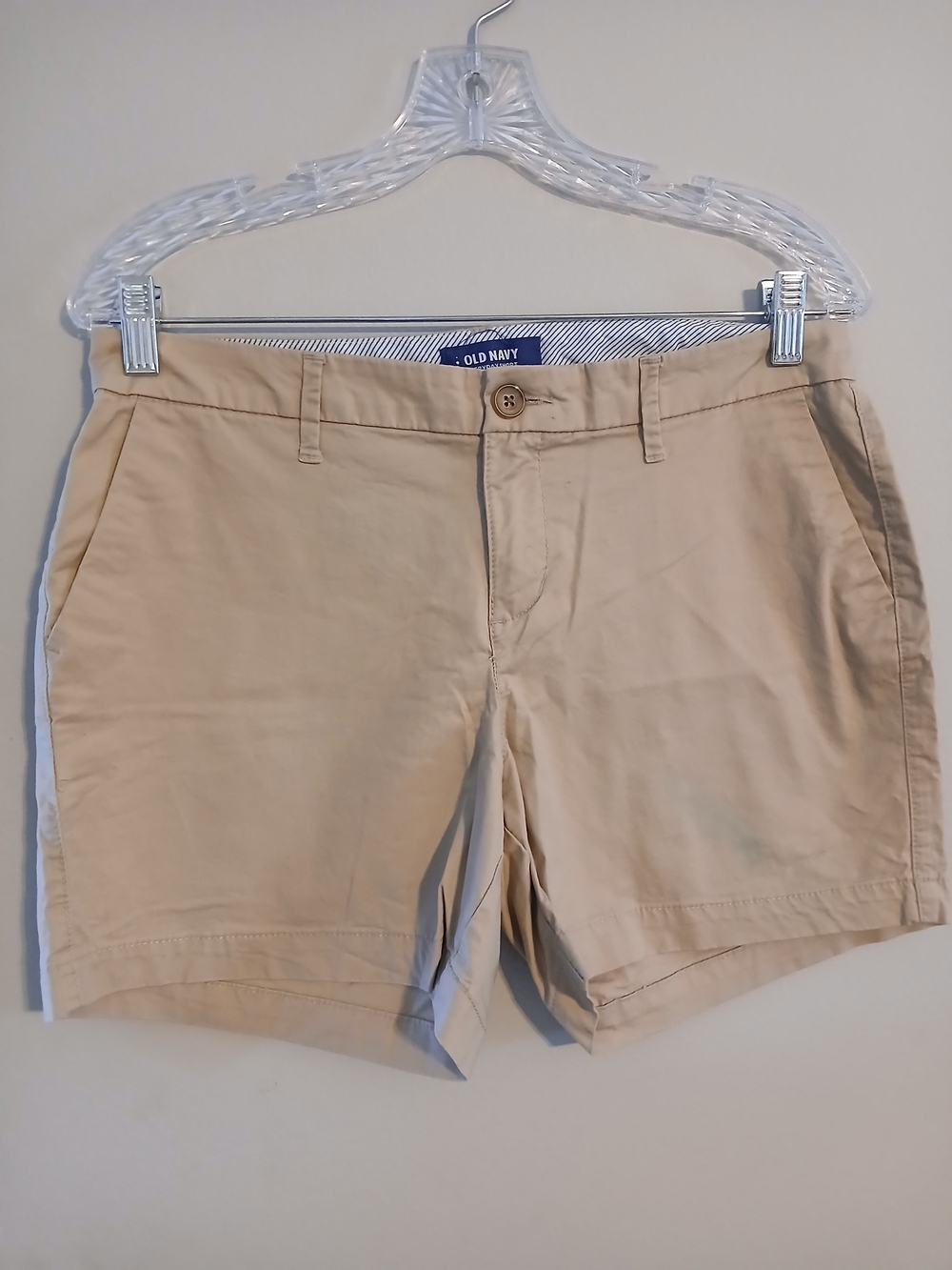 Old Navy Tan Women's Chino  Shorts
